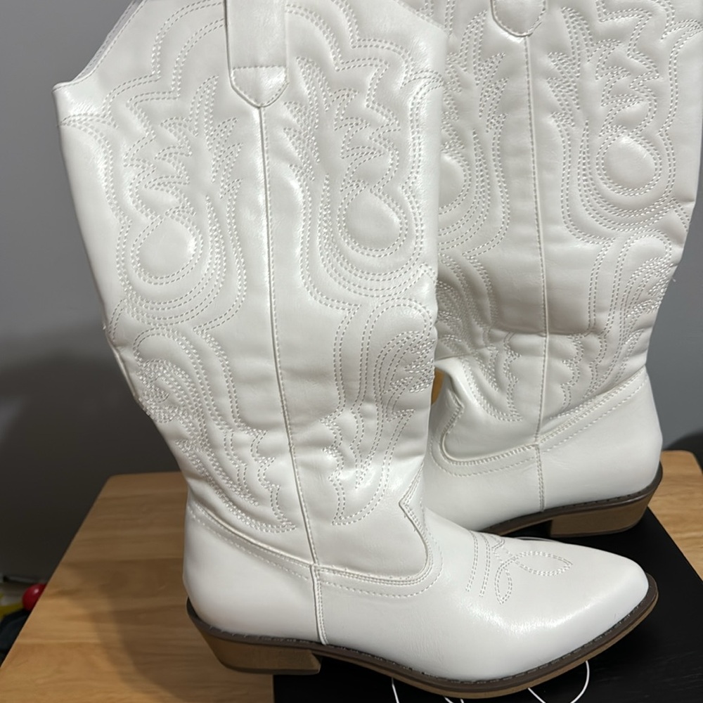 mysoft Women's Mid Calf Cowboy Boots size 8